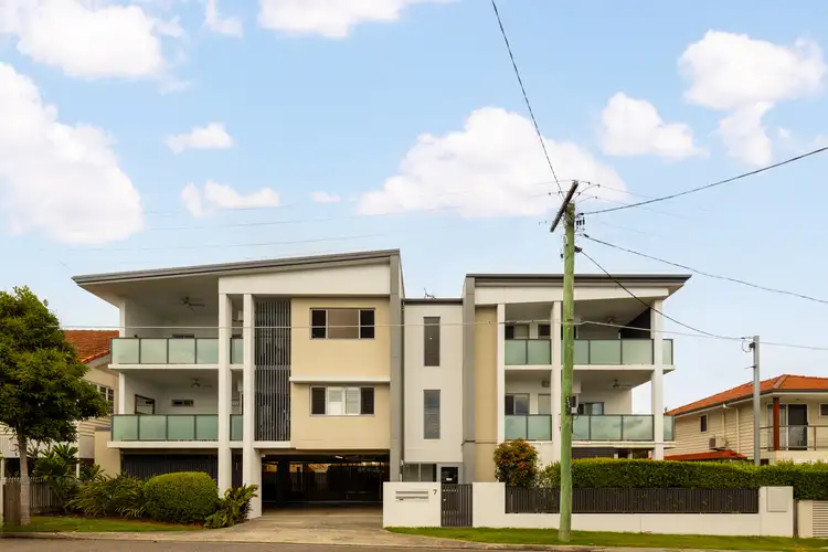 4/7 Buna Street