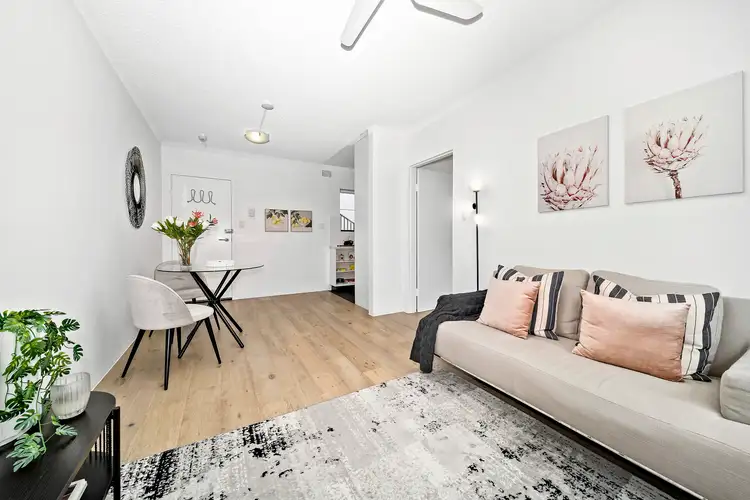 13/15 Johnston Street