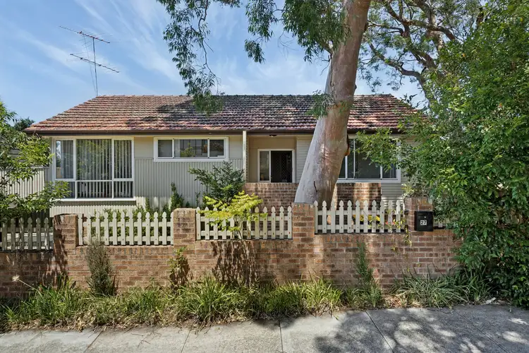 27 Old Forest Road