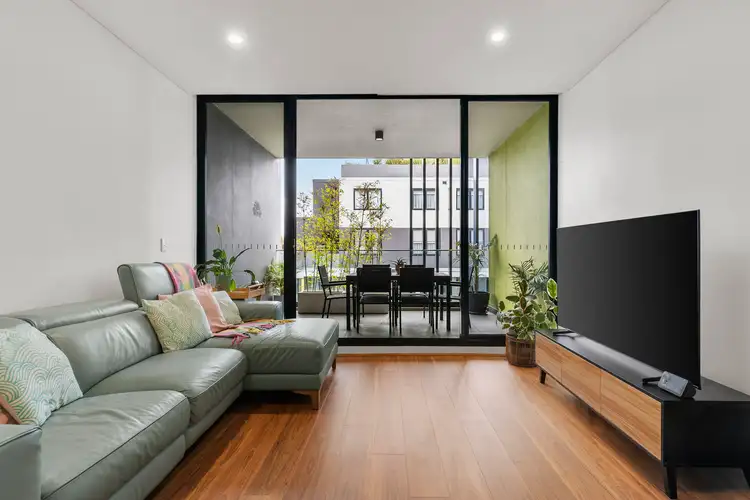C401/40 Pinnacle Street