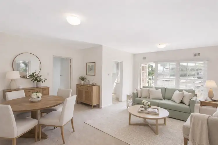 2/50B Ocean Street