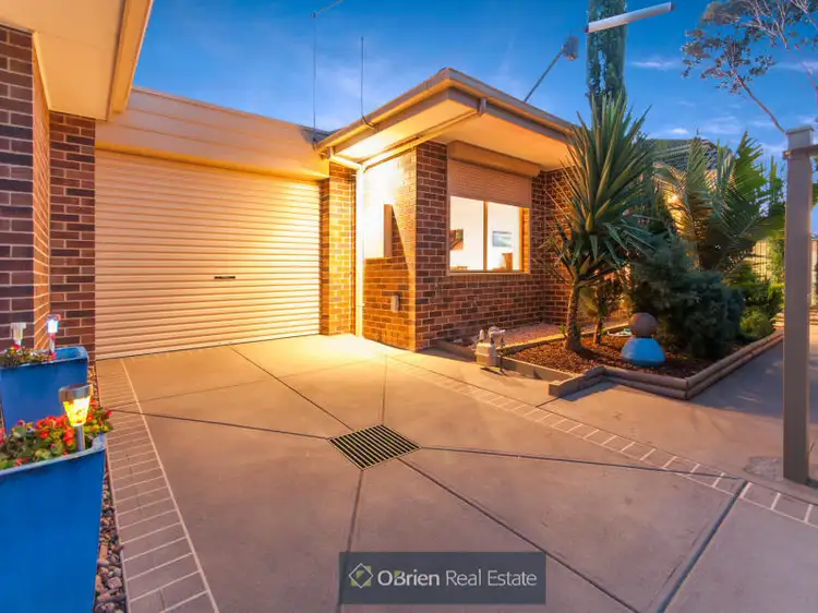 2/70 Golden Avenue, Bonbeach VIC 3196