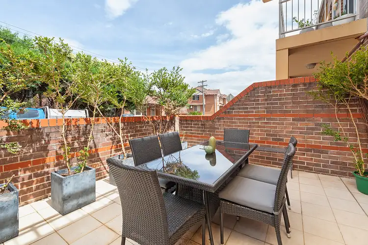 11/10 Webb  (access From Boundary St) Street, Croydon NSW 2132