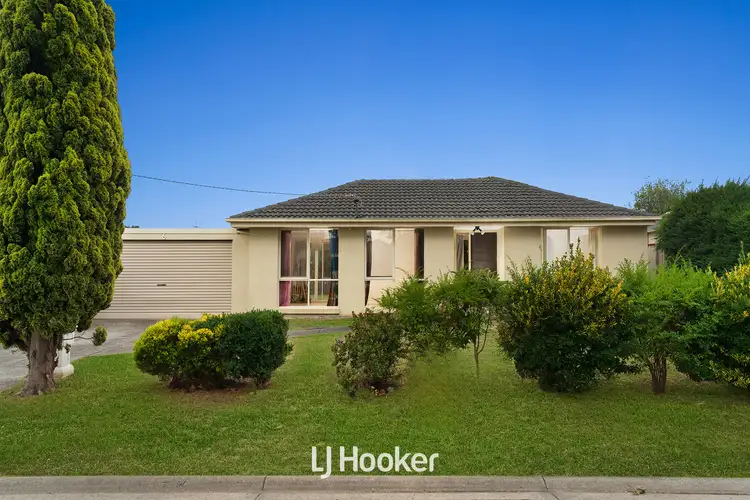 6 Gandin Court