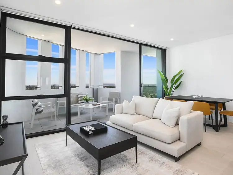 904/59 Oxford Street