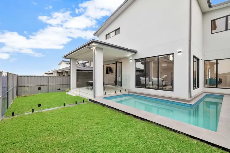 51 Gromark Terrace (Gables)