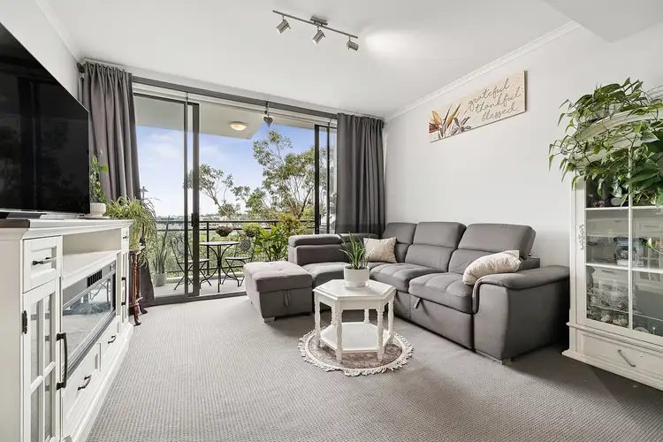 24C/541 Pembroke Road