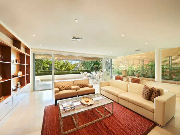 2/10 Yarranabbe Road