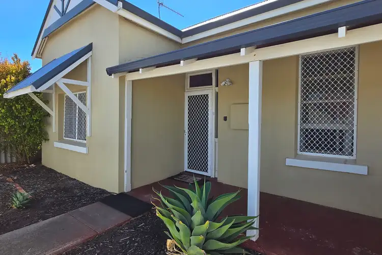 3 Britannia Street
