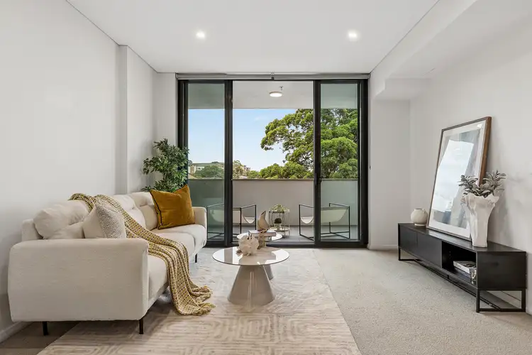 305/1 Kyle Street