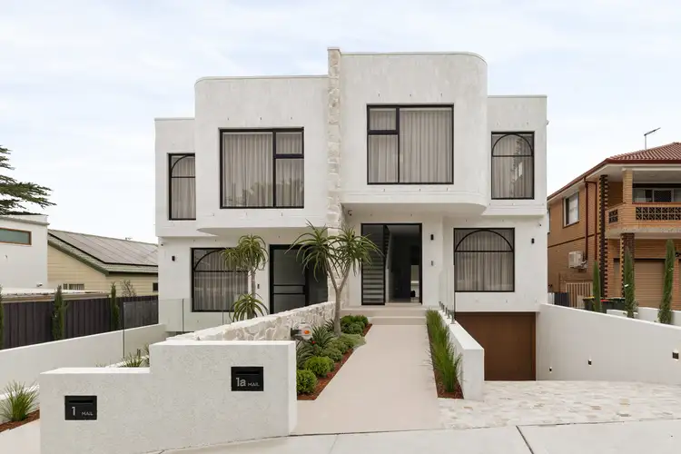 1A Tutt Crescent