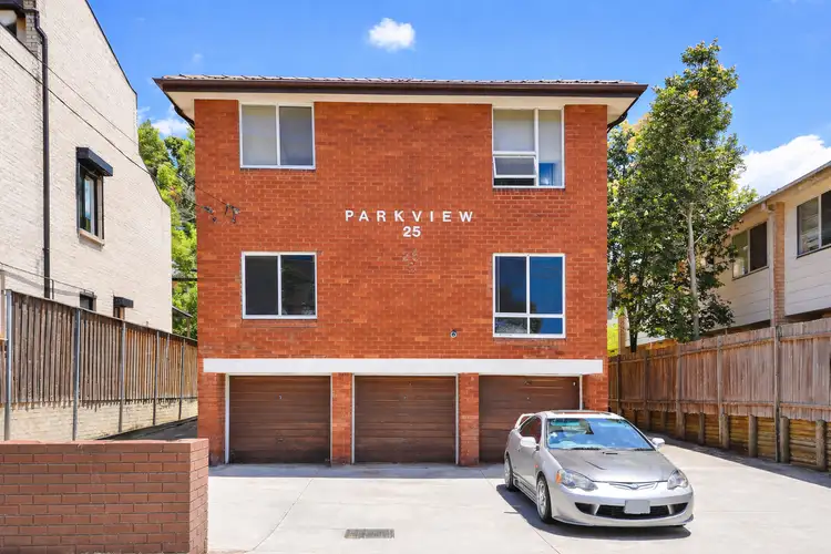 25 Hargrave Road
