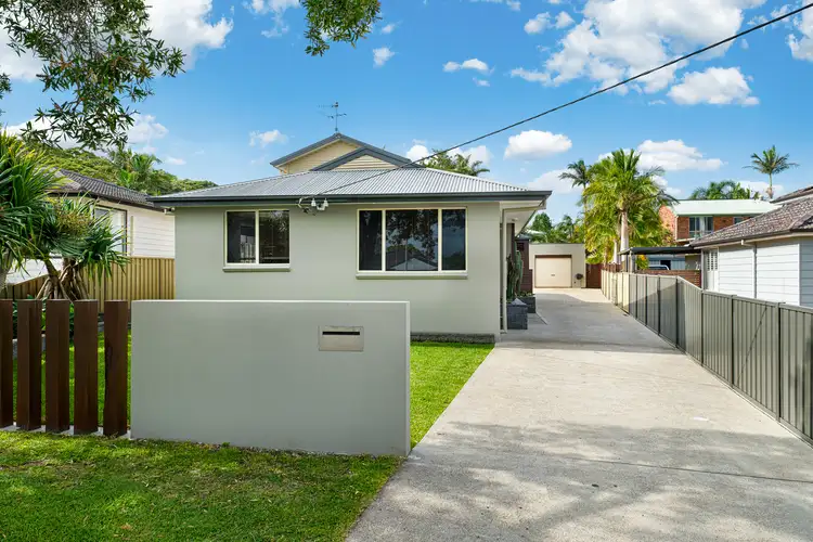 14 Railway Crescent
