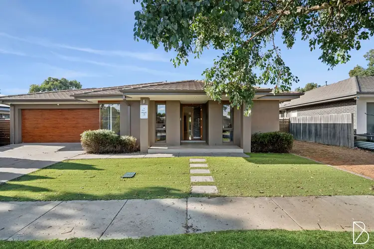 11 Eric Wright Street