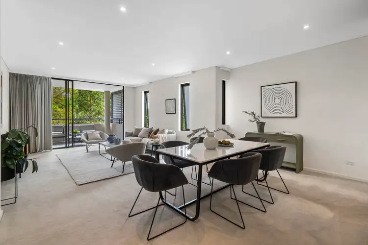 8/10 Marian Street