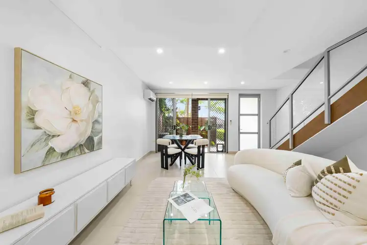 2/84-86 Burwood Road