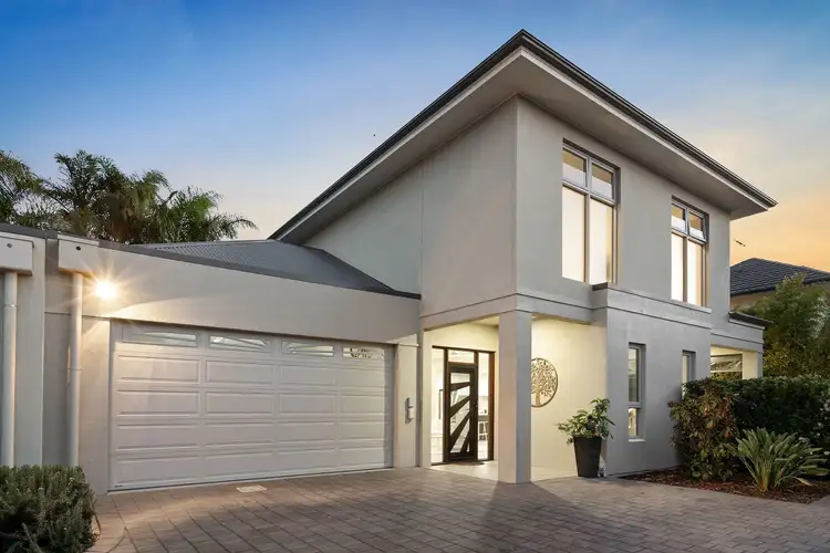 12 Mayfair Avenue