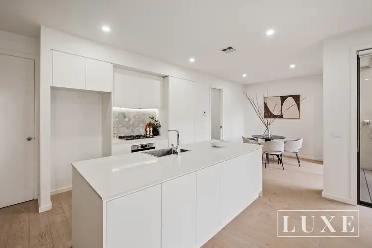 32 Lysterfield Drive