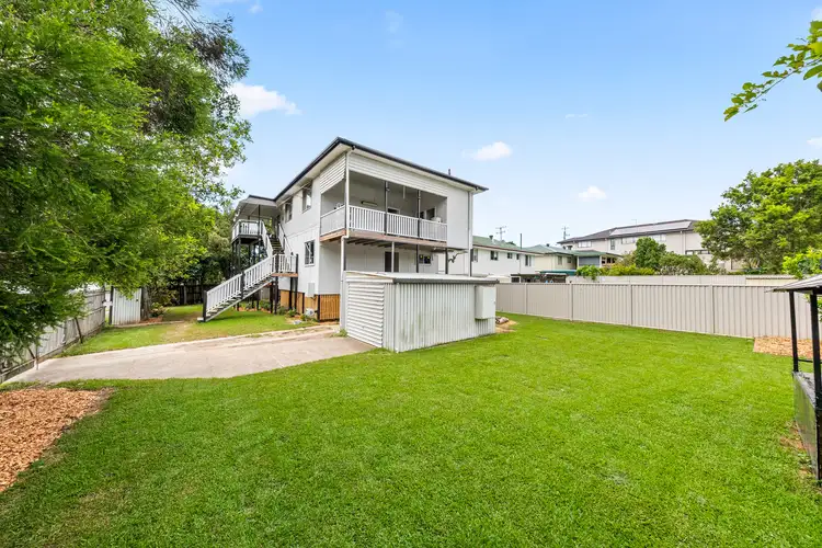 2 Utzon Street