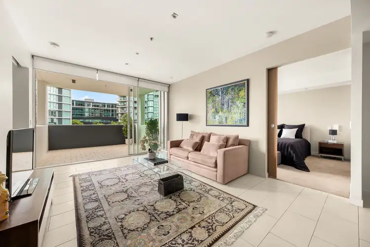 107/37 Harbour Road