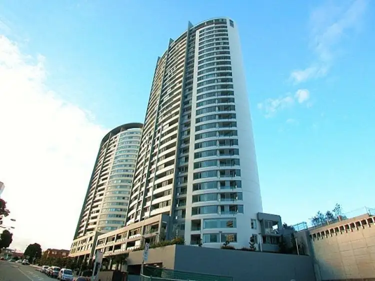 1006/9 Railway Street