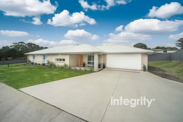 5b Greens Road
