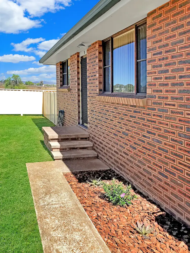 3/66 Satur Road