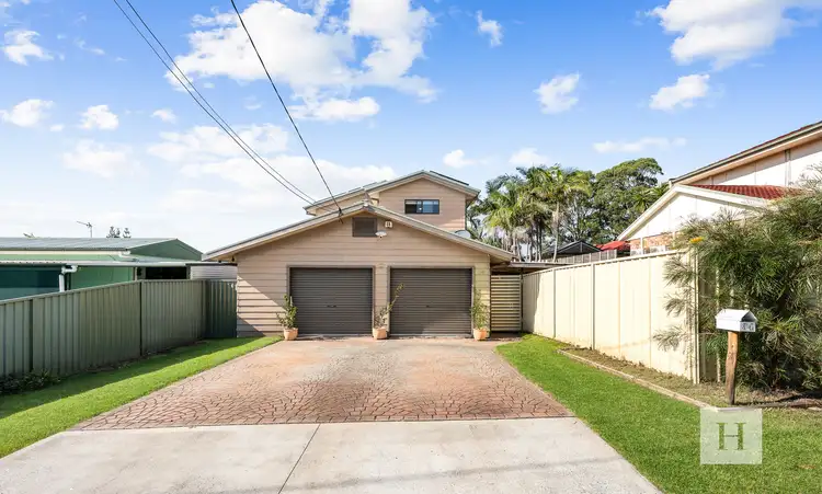 34 Wyndora Avenue