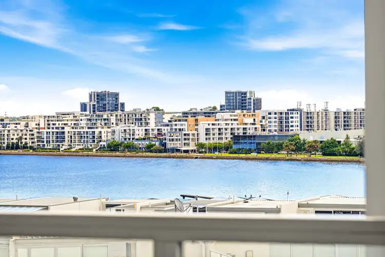 B215/10-16 Marquet Street