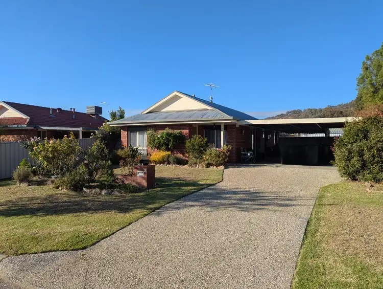 2 Thomas Place