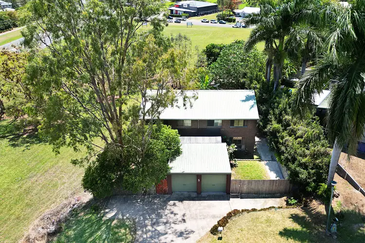 5 Barnes Place