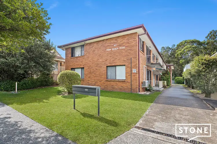 6/67 Park Beach Road