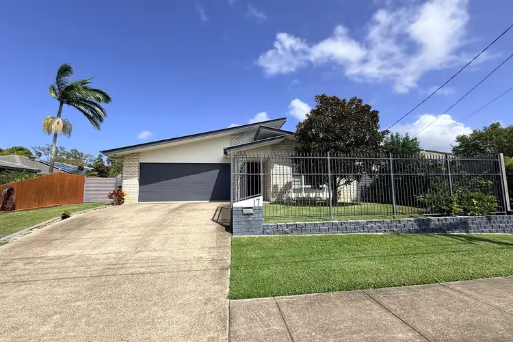 17 Captain Cook Drive
