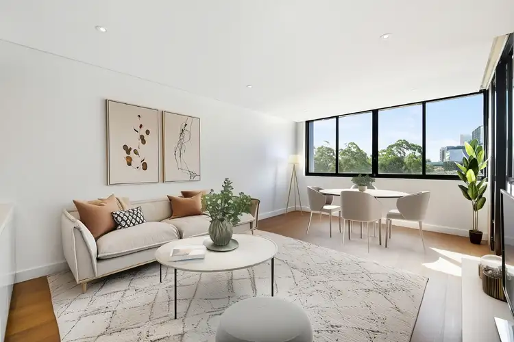 809/25 Marshall Avenue