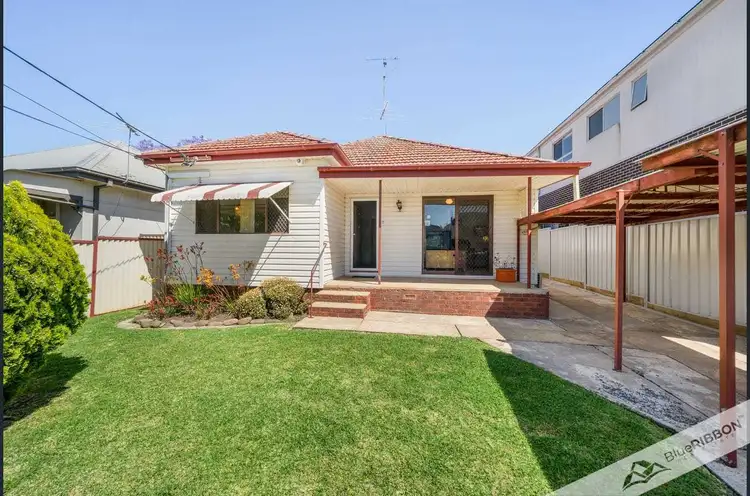 31 Rubina Street