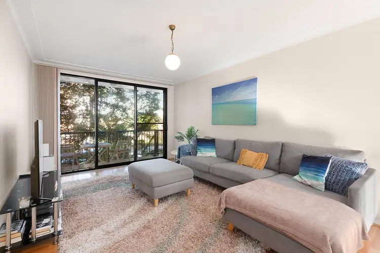 2/93 Lyons Road