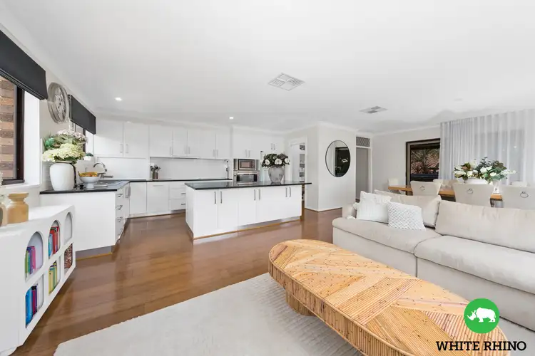 4 Harper Close