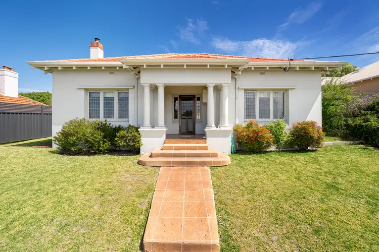 32 Tuart Street