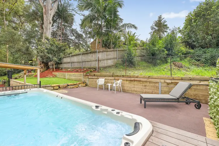 14 Railway Crescent