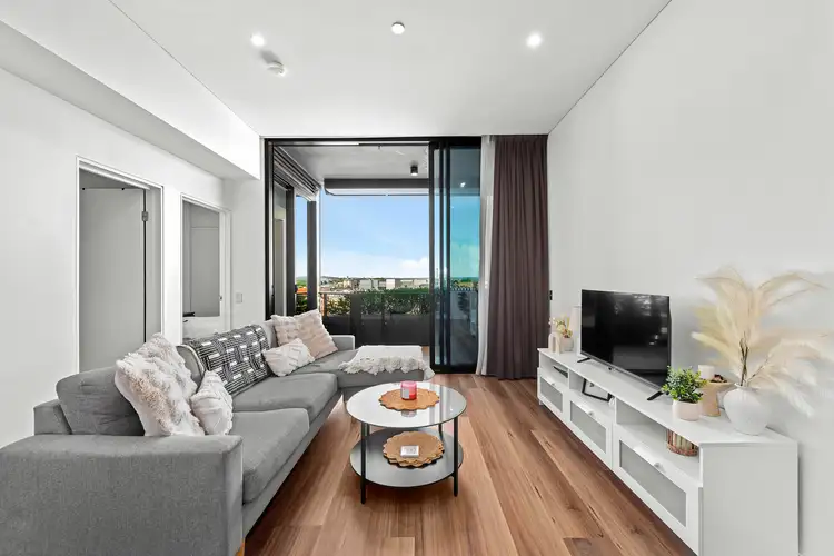 1410/9 Christie Street