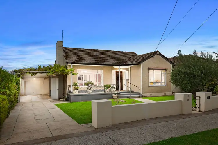 5 Royalty Street