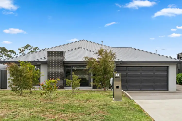 40 Clare Crescent