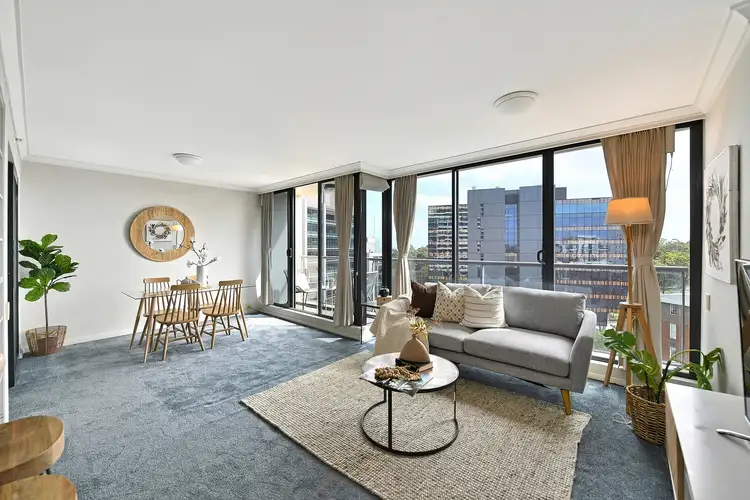 810/3 Herbert Street