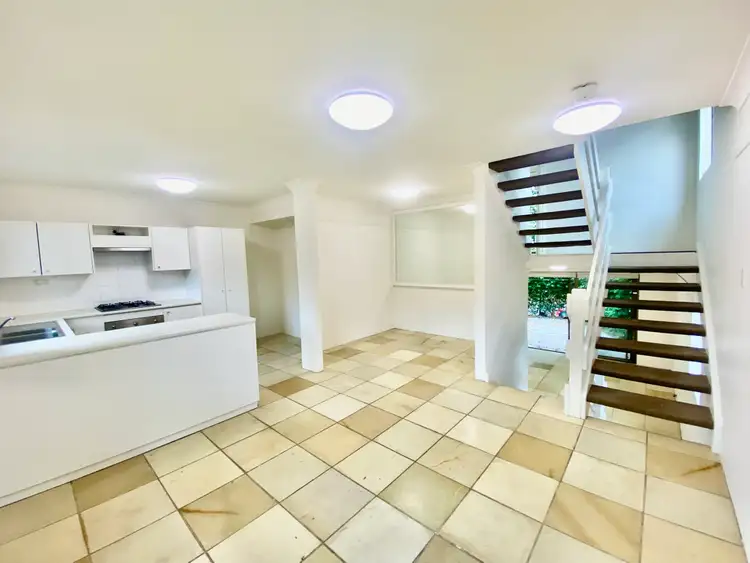 18/23-25 Cook Street