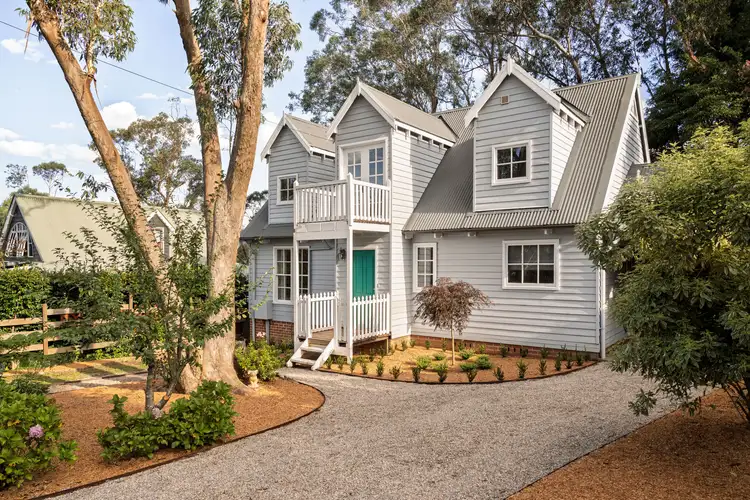 4 Backhouse Street