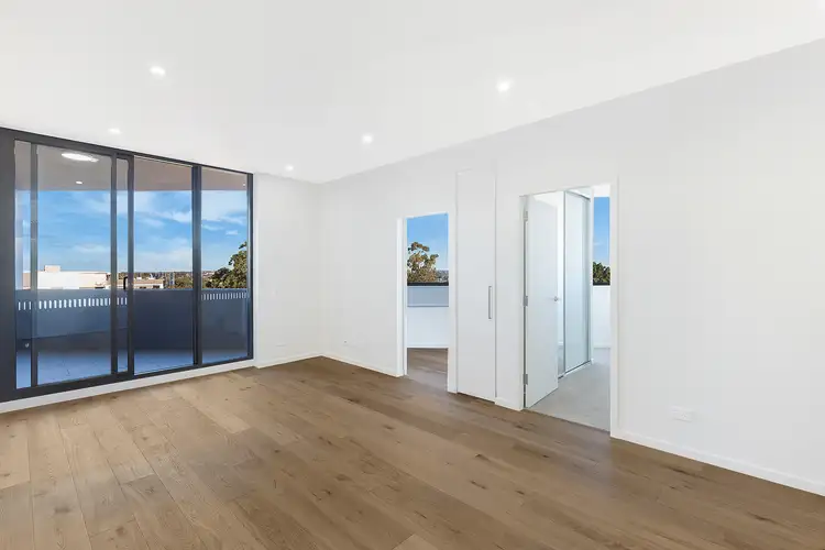 212/8 Wharf Road