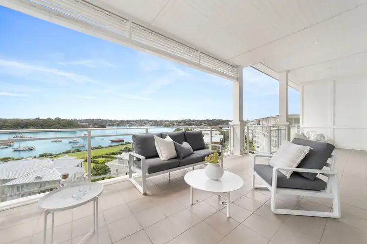 604/58 Peninsula Drive