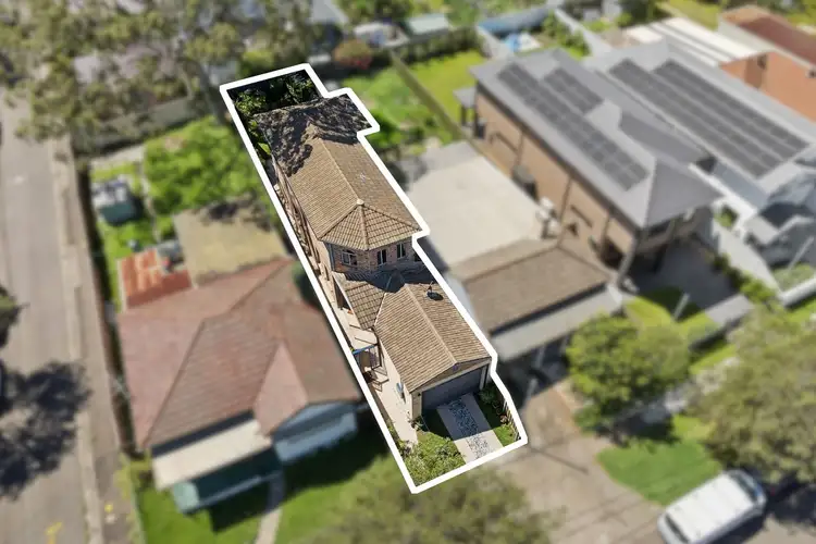 25A Belmore Avenue