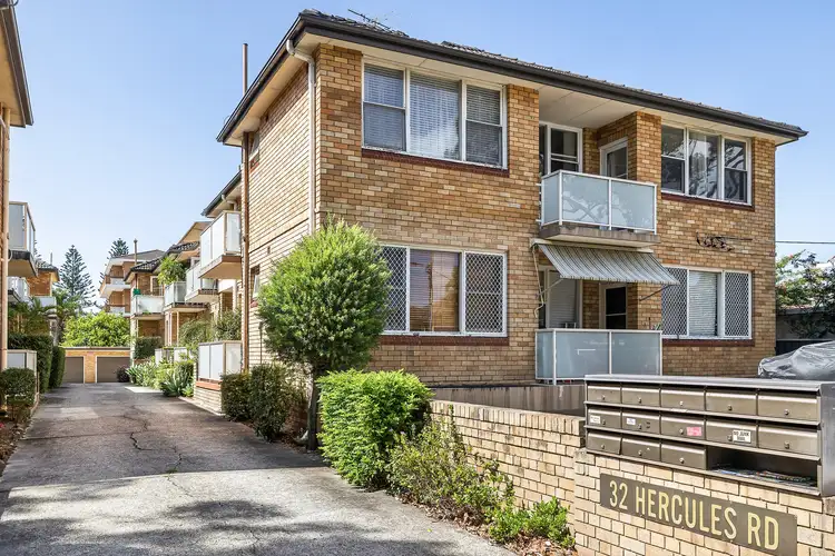 8/32 Hercules Road