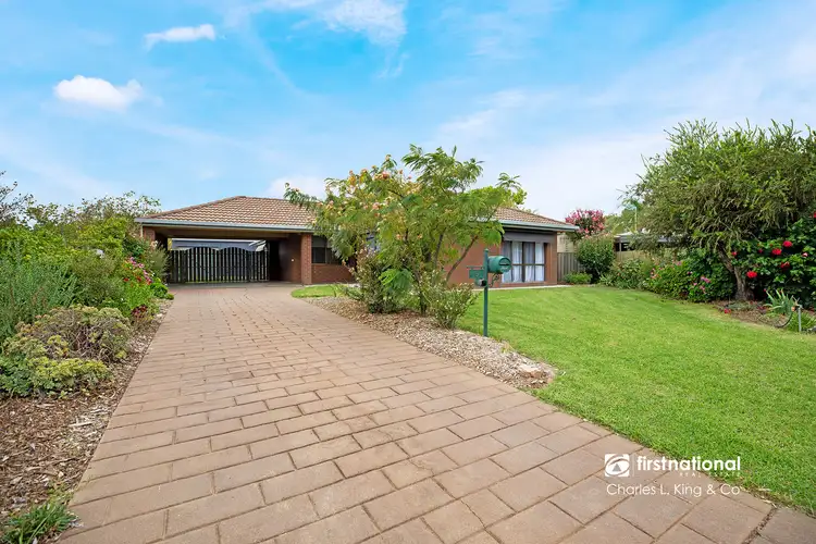 5 Walgett Court